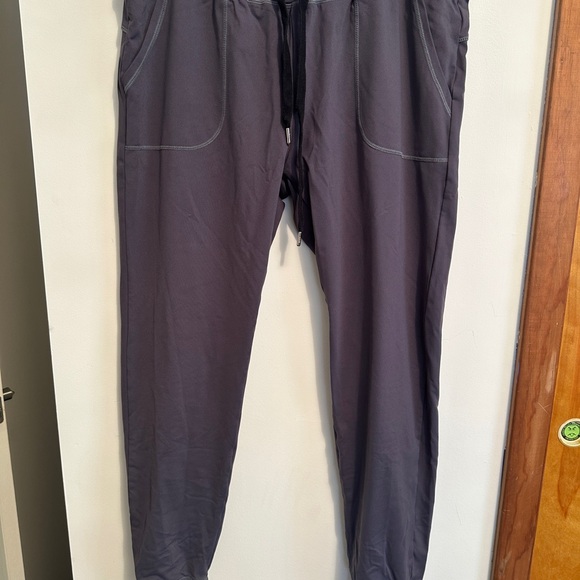 Zyia Active Ascend Joggers- Dark Grey- Size XL - Picture 3 of 10